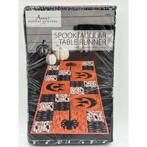 Annie's Holiday Quilter's Club Spooktacular Halloween Table Runner Riley Blake